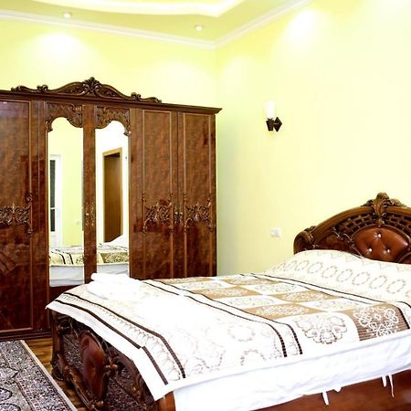 Vostok Hotel Samarkand Bagian luar foto