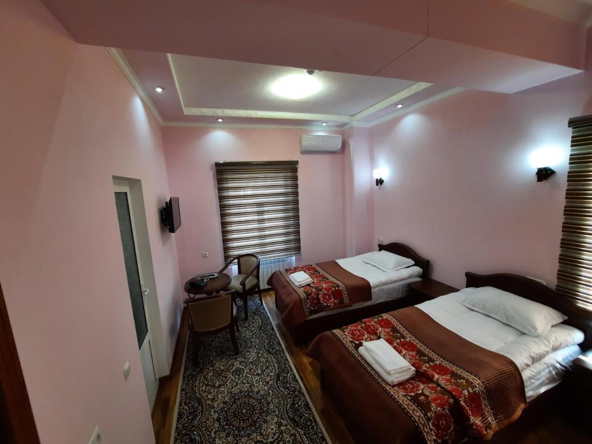Vostok Hotel Samarkand Bagian luar foto