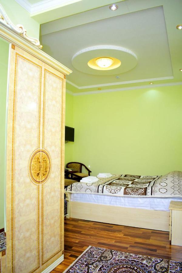Vostok Hotel Samarkand Bagian luar foto