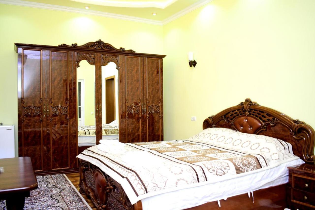 Vostok Hotel Samarkand Bagian luar foto